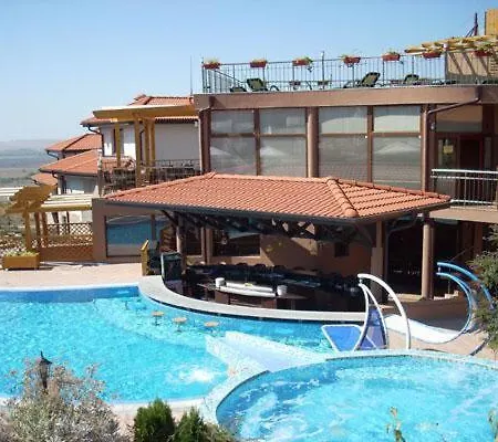 Captivating, 1 Bedroom At Bay View Apartment Kosharitsa